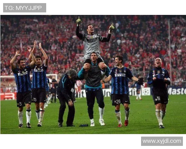 13赛季拜仁与尤文激战回顾：巅峰对决中的战术较量与精彩瞬间分析